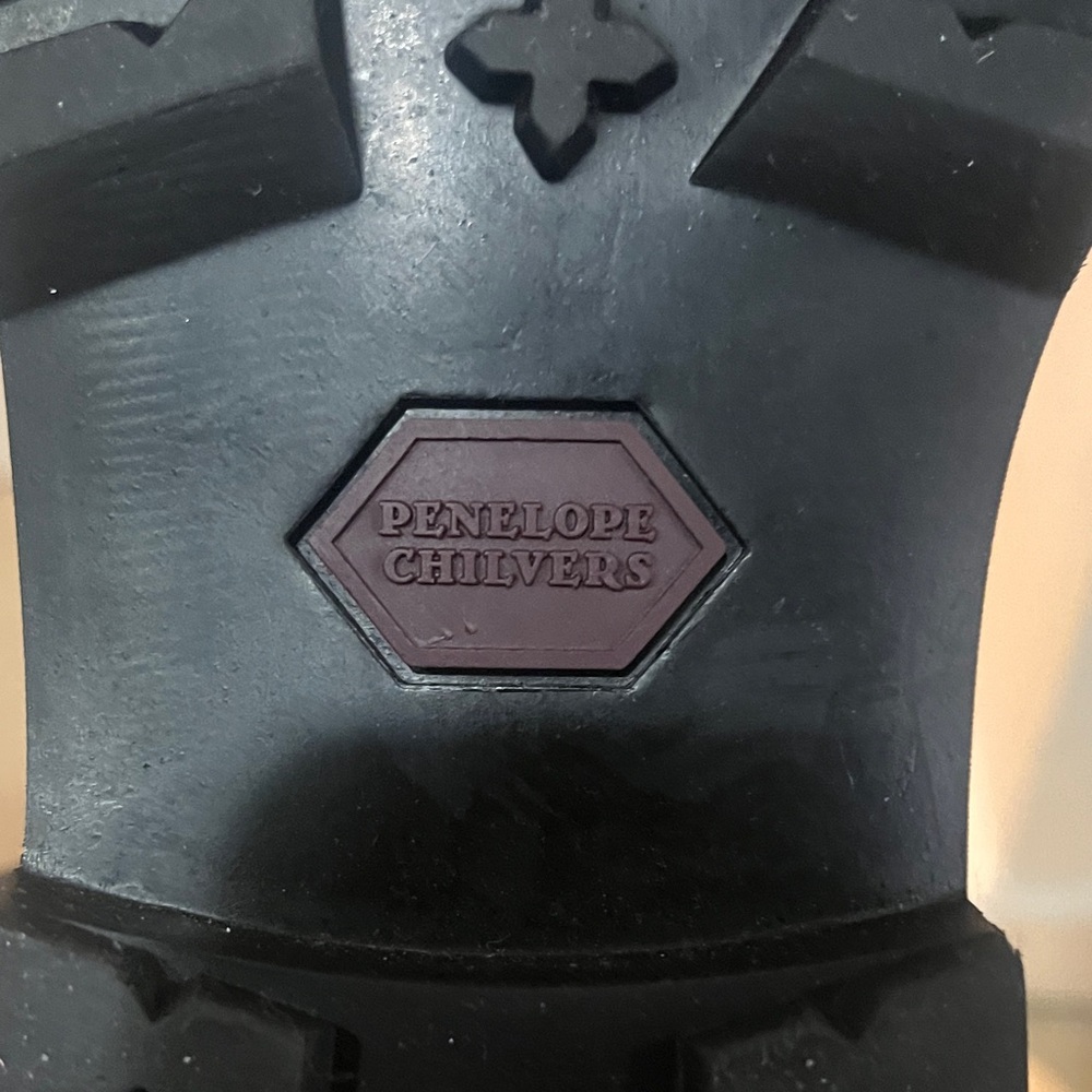 NWOT Penelope Chilvers Olive Leather Ankle Boots with Tassel - Picture 5 of 8